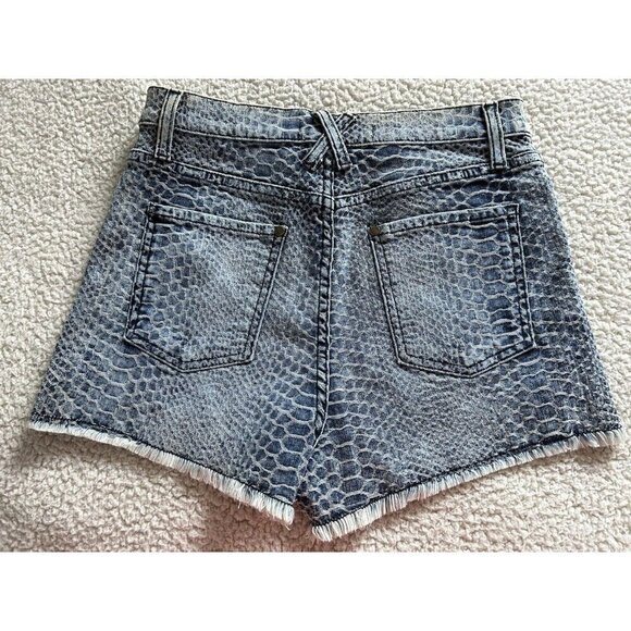 Pistola High Waist Raw Hem Croc Skin Pattern Blue Denim Shorts Size M - Picture 2 of 8
